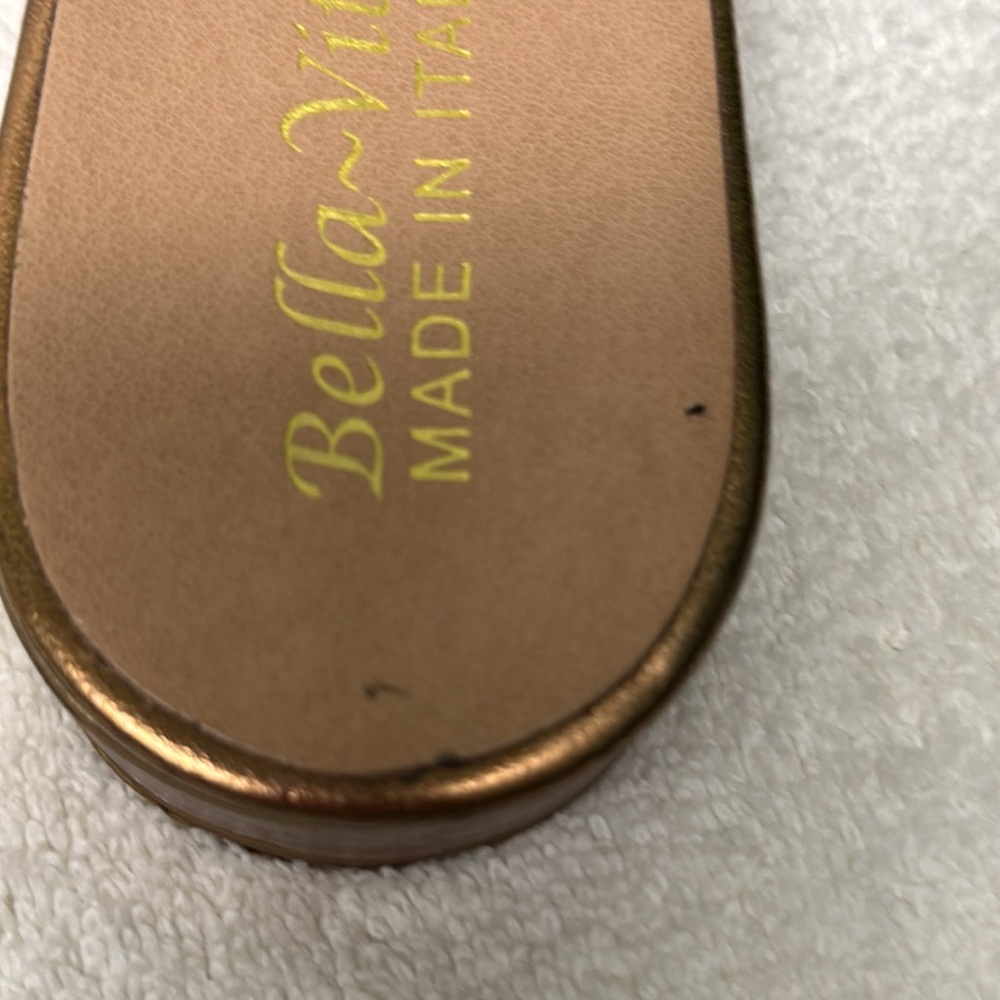 Bella Vita Eli-Italy Metallic Sandal - Picture 16 of 16